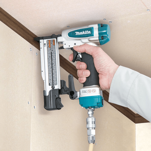 Buy Makita AF353 23 Gauge 15 to 35mm Pneumatic Pin Nailer